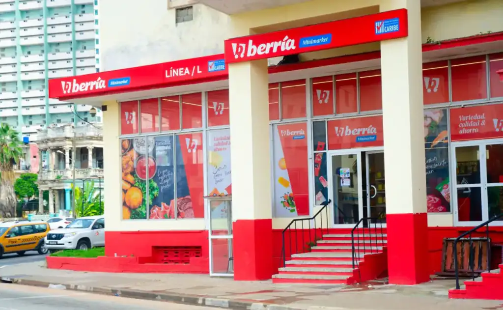 Tienda Línea y L — La Habana